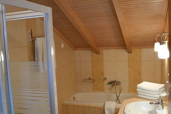 Hotel Nostos (Kastoria)